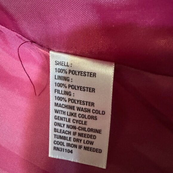 Equestrian/Preppy Fall Vest | Crown & Ivy Puffer in Berry and Navy Contrast S - Picture 8 of 8